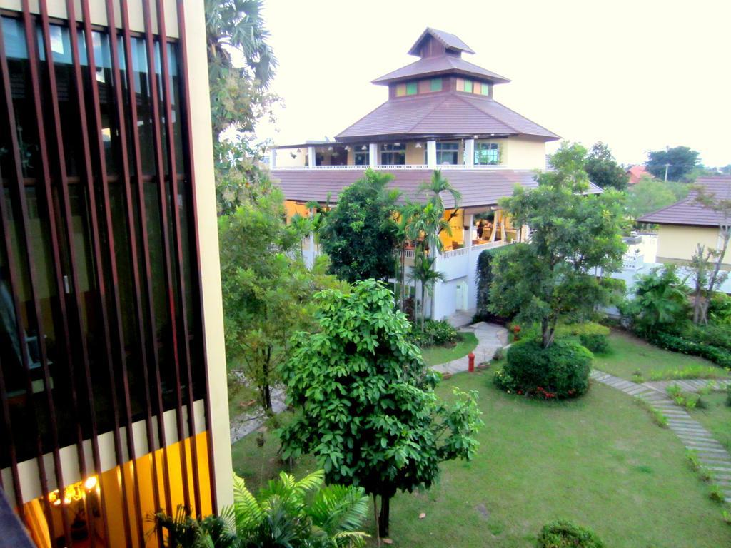 Mountain Creek Wellness Resort Chiangmai Chiang Mai Bagian luar foto