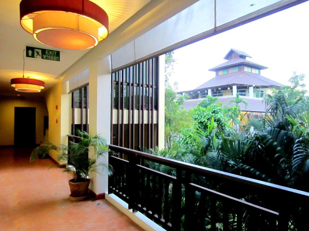 Mountain Creek Wellness Resort Chiangmai Chiang Mai Bagian luar foto